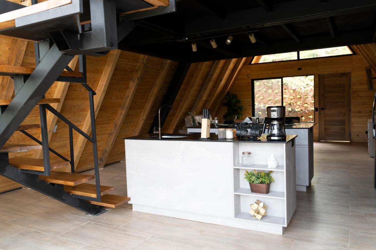 Gretel Chalets Suizo Guatape Exterior photo